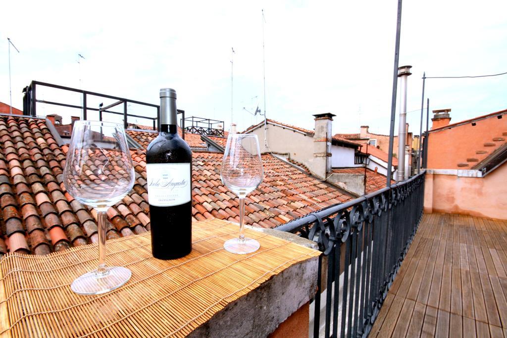 Apartament Terrazza Rialto Wenecja Pokój zdjęcie